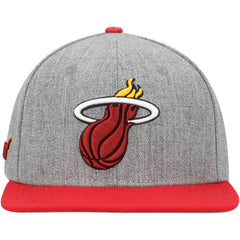 Miami Heat Pro Standard Classic Logo Two-Tone Snapback Hat Gray/Red - NBA