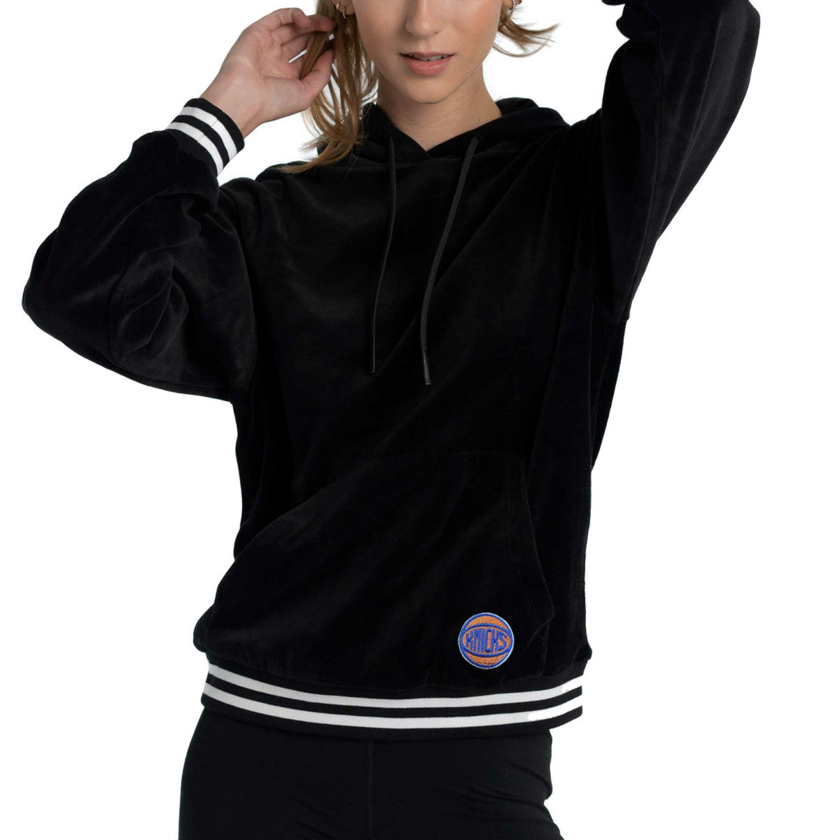 New York Knicks Lusso Women's Nellie Oversized Velour Pullover Hoodie Black - NBA