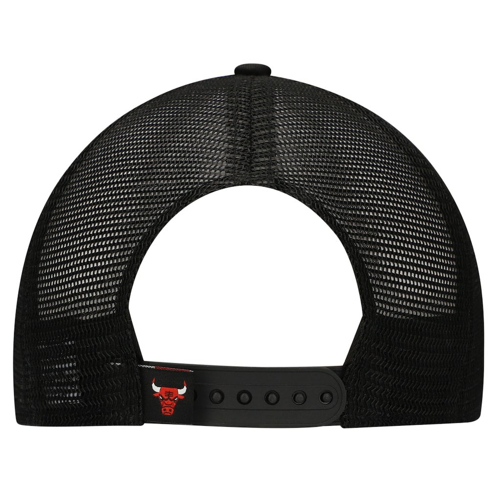 Chicago Bulls Youth Court Sport Mascot 9FIFTY Snapback Hat White/Black - NBA