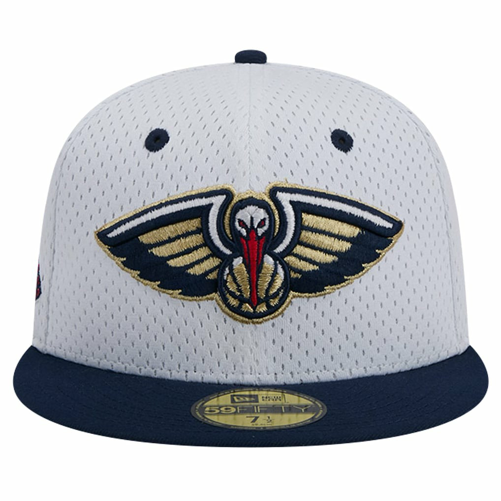 New Orleans Pelicans Throwback 2Tone 59FIFTY Fitted Hat White/Navy - NBA
