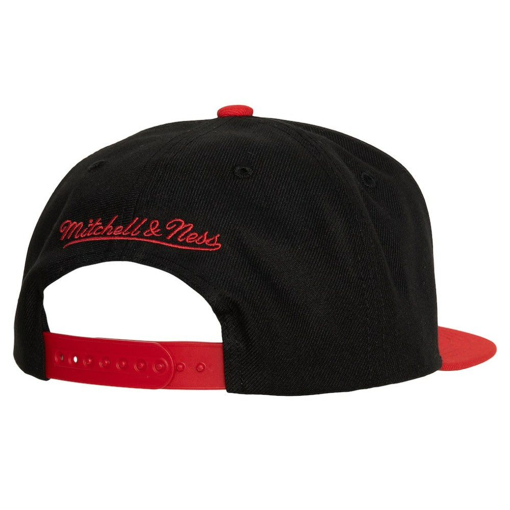 Chicago Blackhawks Mitchell & Ness Core Team Ground 2.0 Snapback Hat - Black - NHL