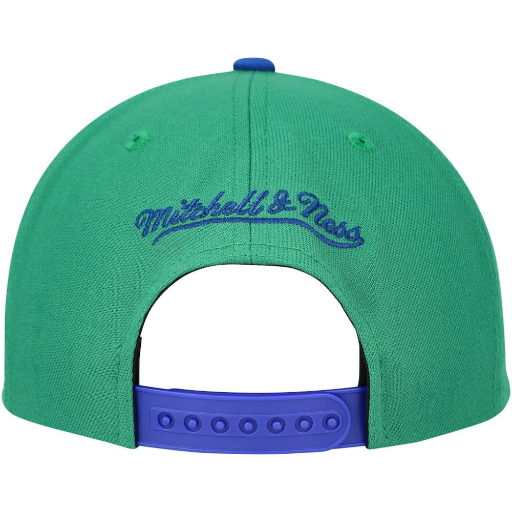 Vancouver Canucks Mitchell & Ness Core Team Ground 2.0 Snapback Hat - Green - NHL