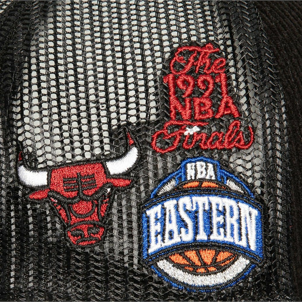 Chicago Bulls Times Up Classic Script Cord Trucker Hat Black - NBA