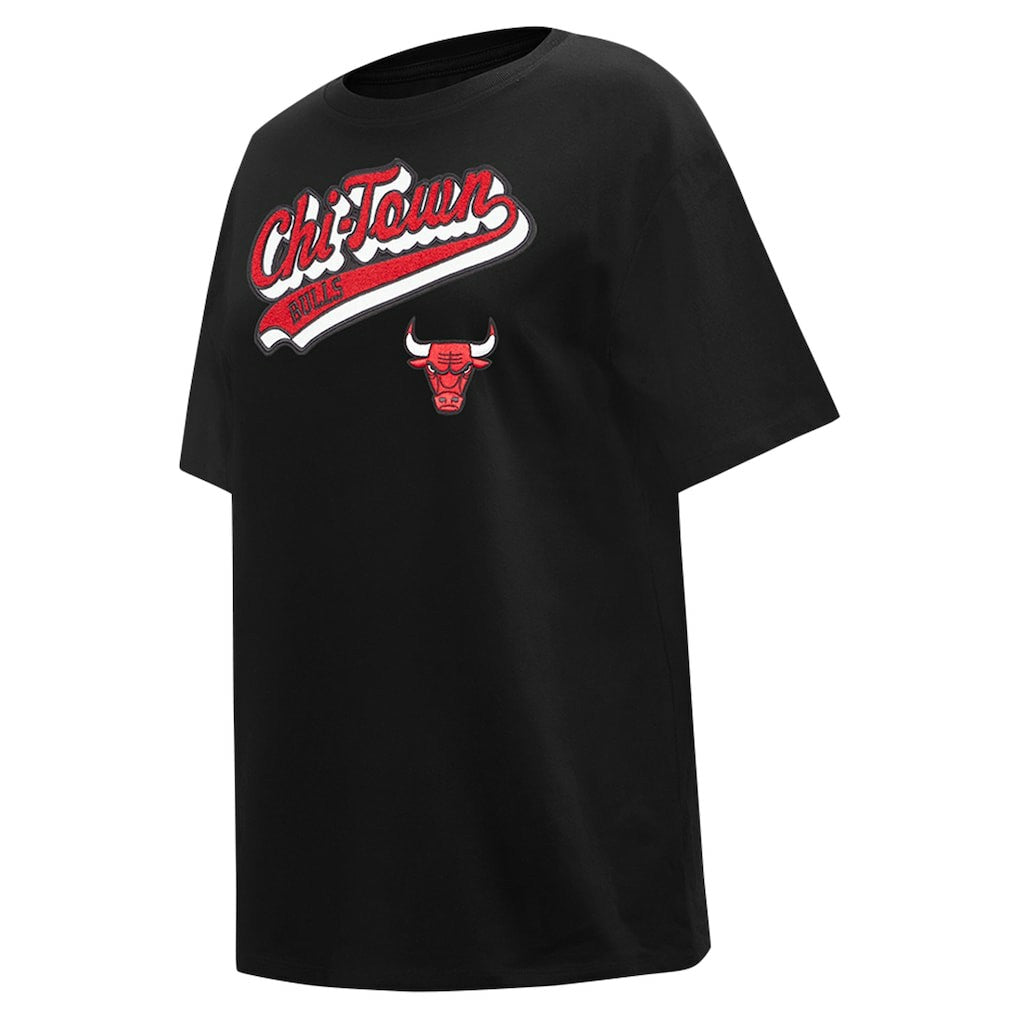 Chicago Bulls Pro Standard Women's Script Boyfriend T-Shirt Black - NBA