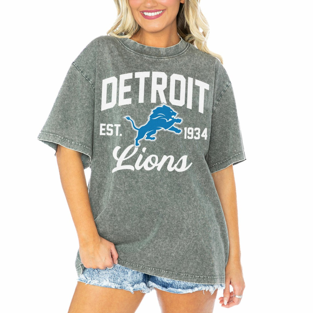 Detroit Lions Gameday Couture Women's Tackle Titan Boyfriend Washed T-Shirt Gray | NFL