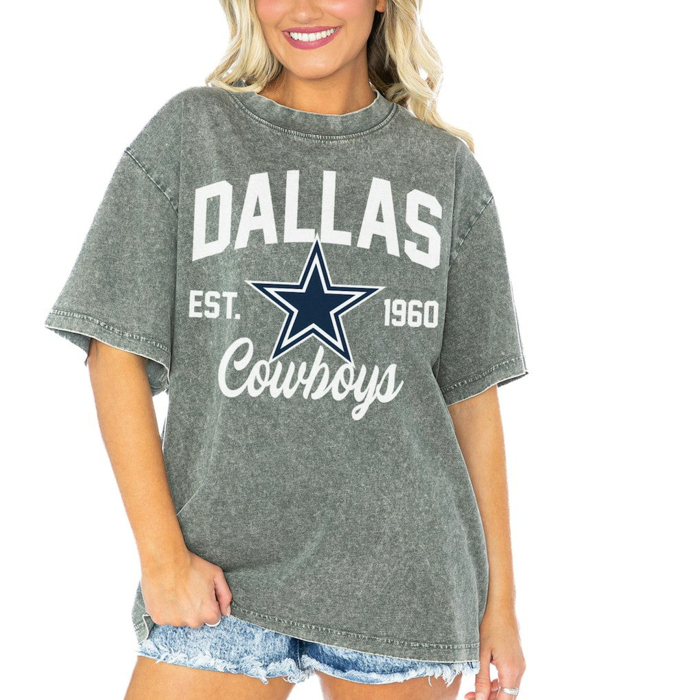 Dallas Cowboys Gameday Couture Women's Tackle Titan Boyfriend Washed T-Shirt Gray | NFL