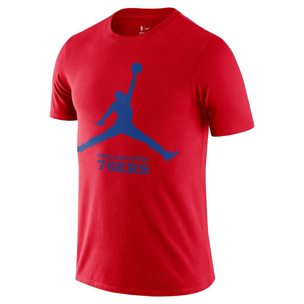 Philadelphia 76ers Essential Jumpman T-Shirt Red - NBA