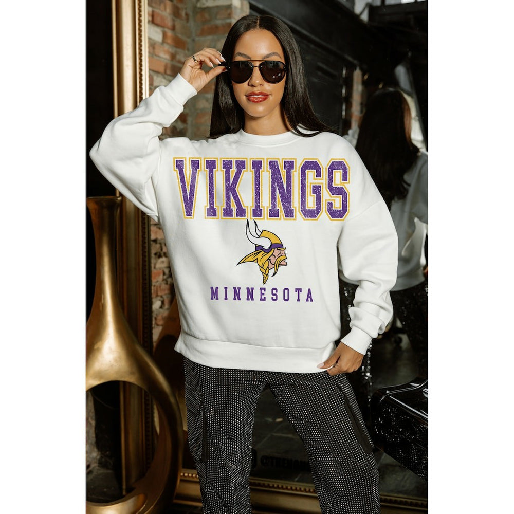 Minnesota Vikings Gameday Couture Women's Sunday Drives Oversized Crewneck Pullover Sweatshirt – White | NFL