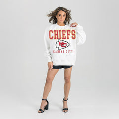 Kansas City Chiefs Gameday Couture Women's Sunday Drives Oversized Crewneck Pullover Sweatshirt – White | NFL