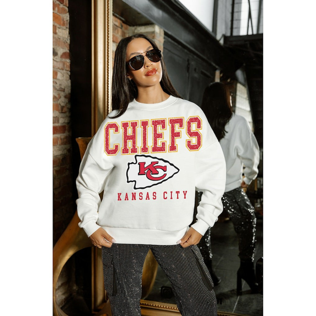 Kansas City Chiefs Gameday Couture Women's Sunday Drives Oversized Crewneck Pullover Sweatshirt – White | NFL