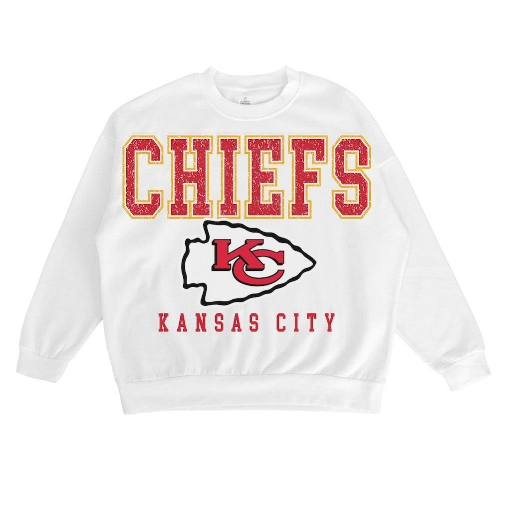 Kansas City Chiefs Gameday Couture Women's Sunday Drives Oversized Crewneck Pullover Sweatshirt – White | NFL