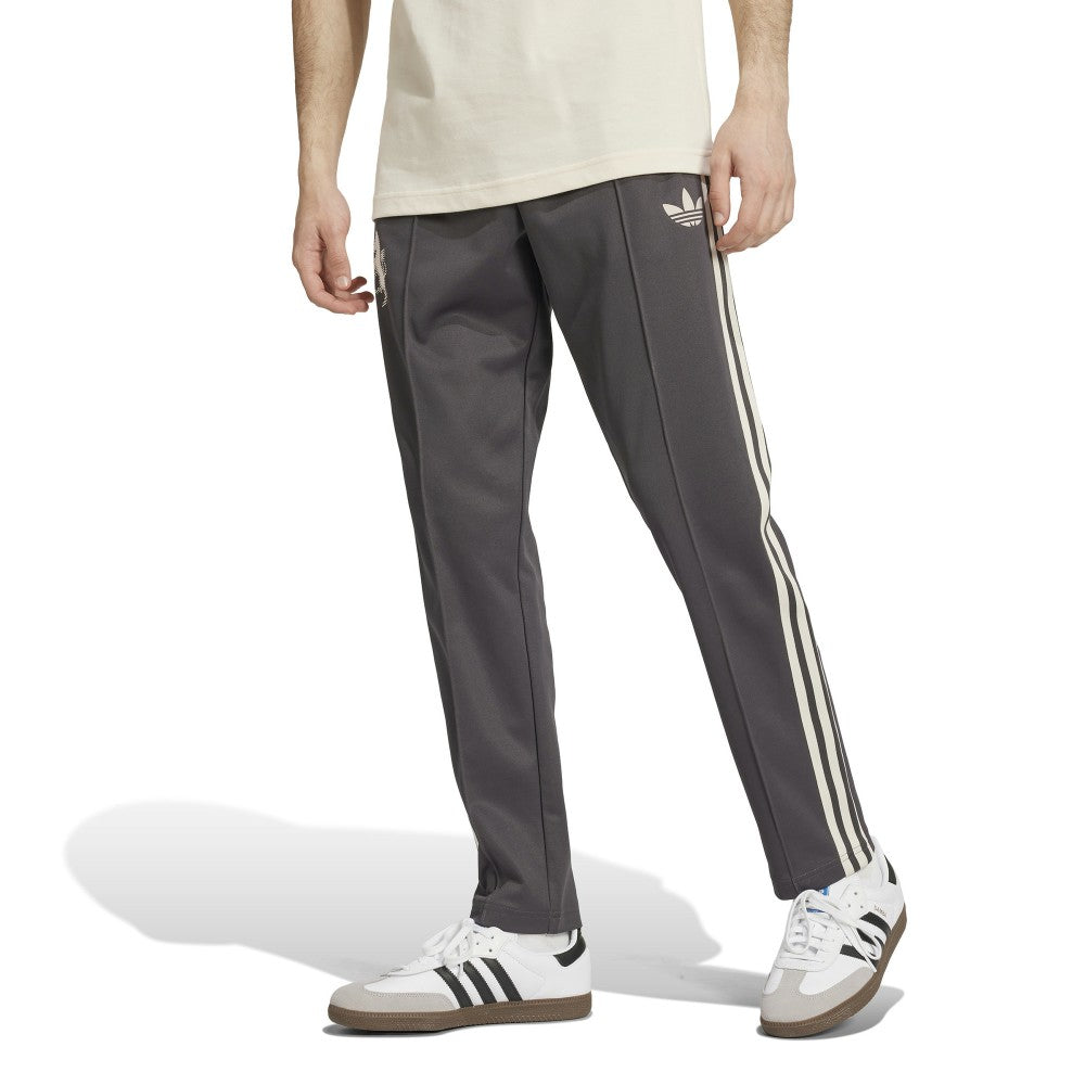 Juventus Originals adicolor Track Pants Black | Adidas Sale