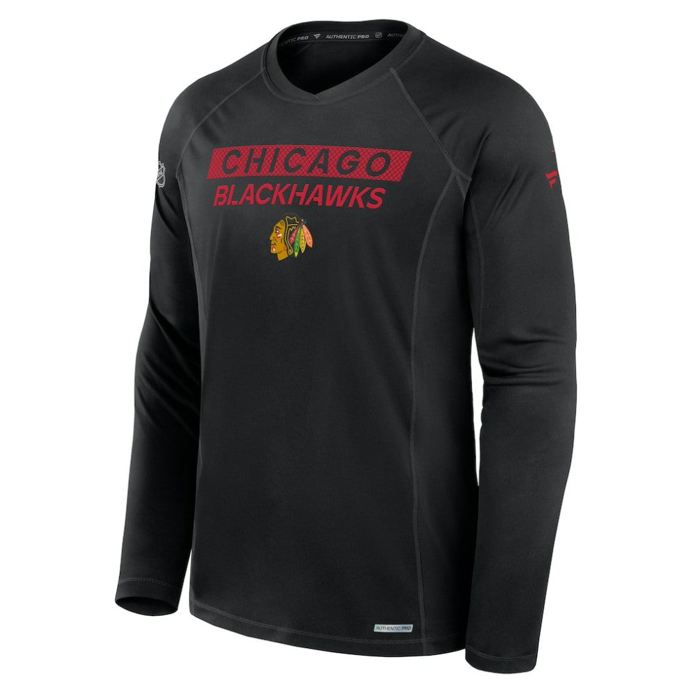 Chicago Blackhawks Fanatics Authentic Pro Rink Tech Long Sleeve T-Shirt - Black - NHL