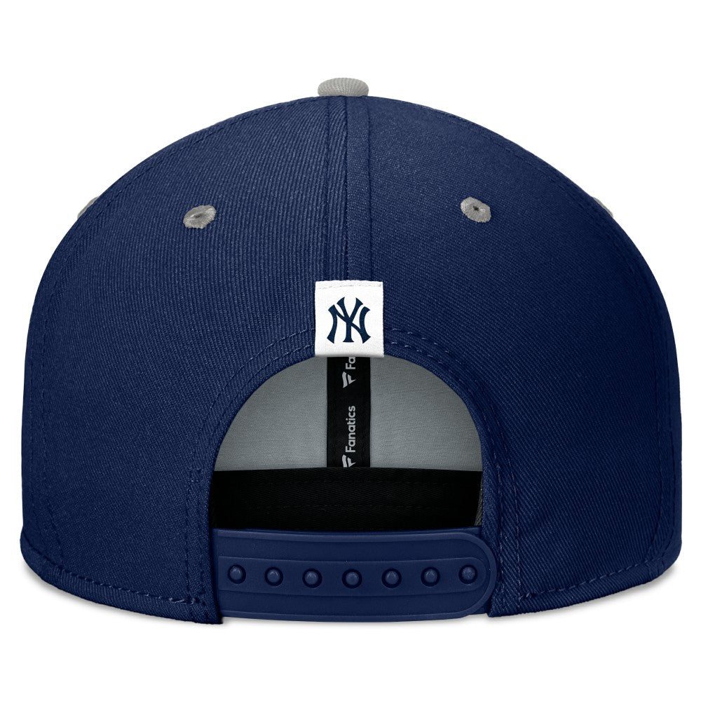 New York Yankees Fanatics Fundamental Bold Snapback Hat - MLB