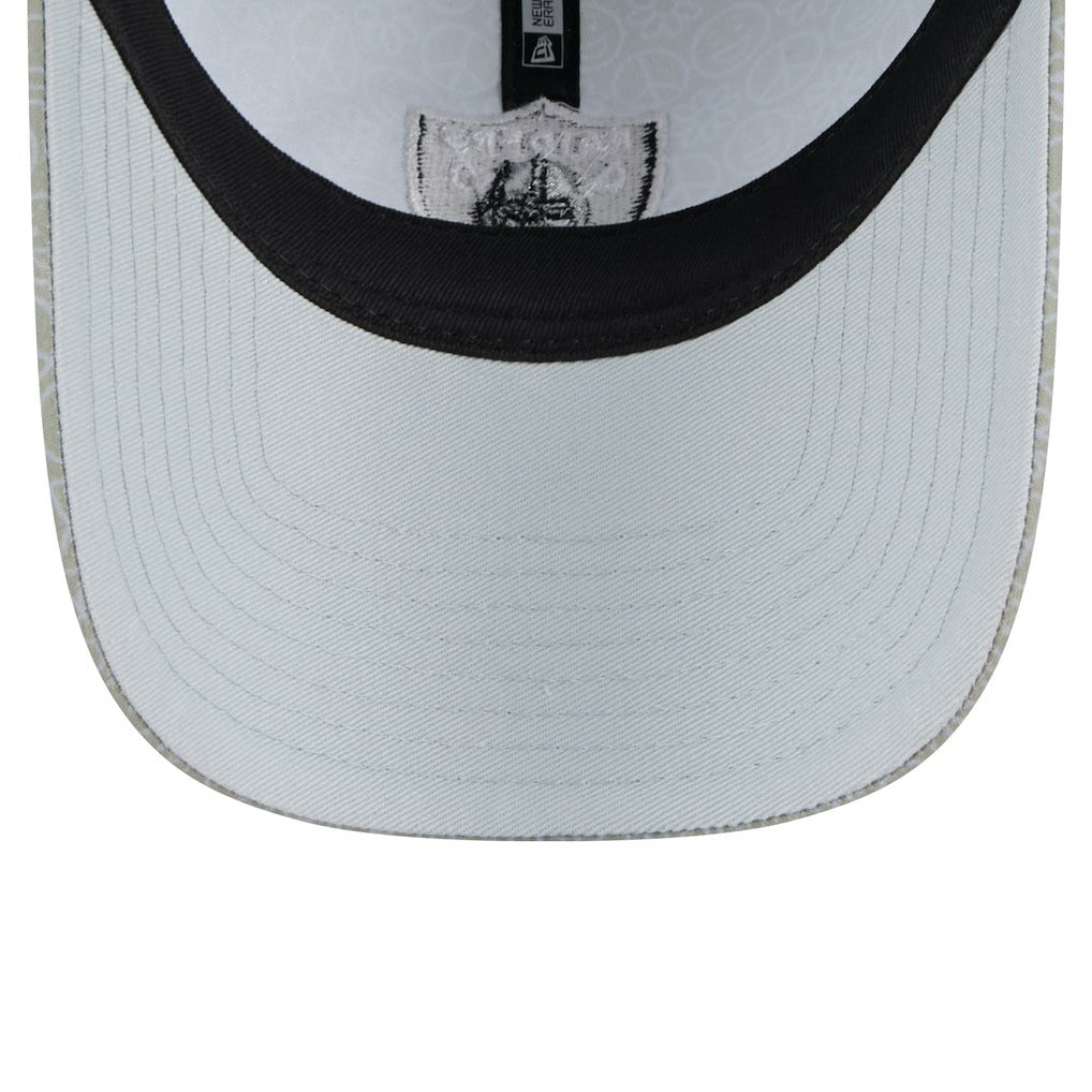 Las Vegas Raiders New Era Women's Smiley 9TWENTY Adjustable Hat Silver | NFL
