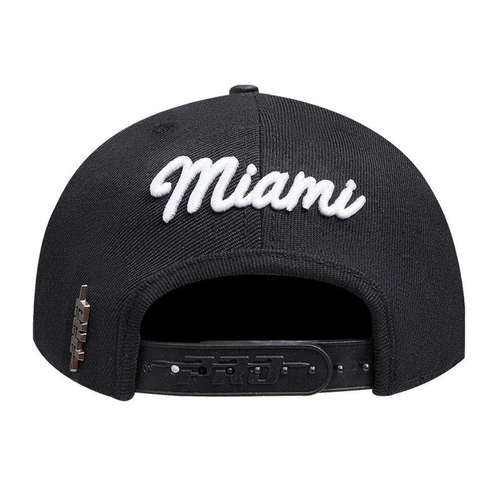 Miami Heat Pro Standard Paint the City Pinch Front Snapback Hat Black - NBA