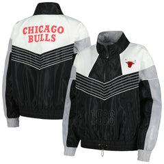 Chicago Bulls The Wild Collective Women's Courtside Half-Zip Track Jacket Black - NBA