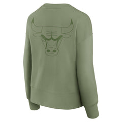 Chicago Bulls Women's Elements Flow Pullover Sweatshirt Olive - NBA