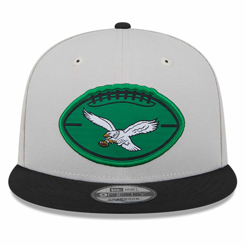 Philadelphia Eagles New Era 2024 Sideline Historic 9FIFTY Snapback Hat Stone/Black | NFL