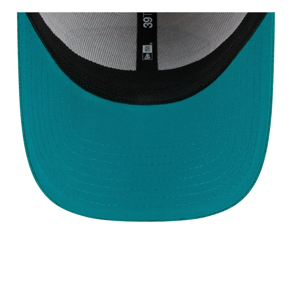 Miami Dolphins New Era 2024 Sideline Historic 39THIRTY Flex Hat Stone/Aqua | NFL