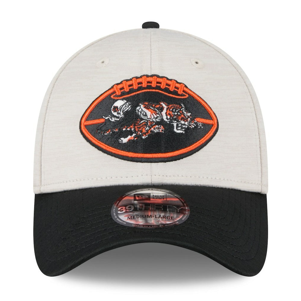 Cincinnati Bengals New Era 2024 Sideline Historic 39THIRTY Flex Hat Stone/Black | NFL