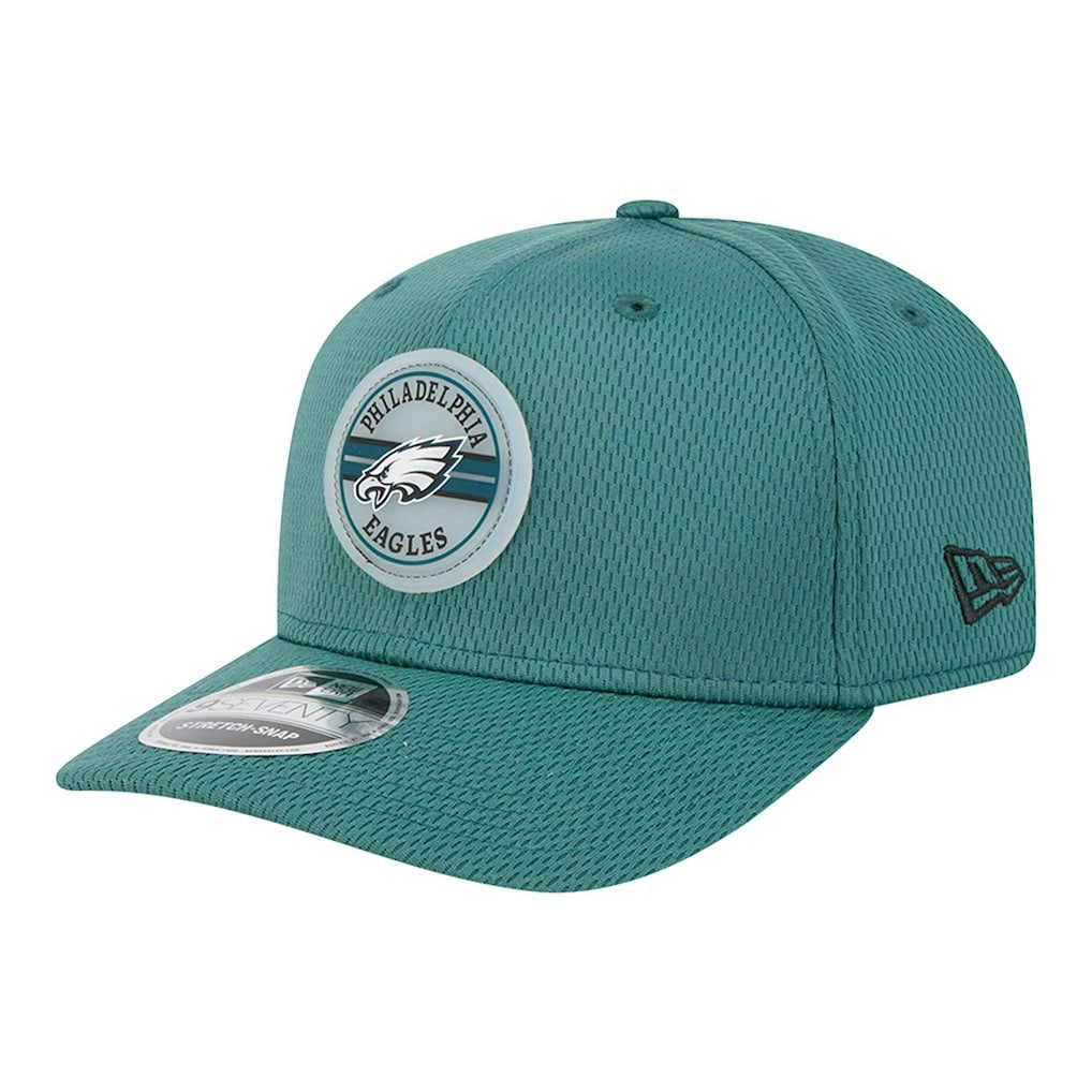 Philadelphia Eagles New Era Adventure Patched 9SEVENTY Stretch-Snap Adjustable Hat Midnight Green | NFL