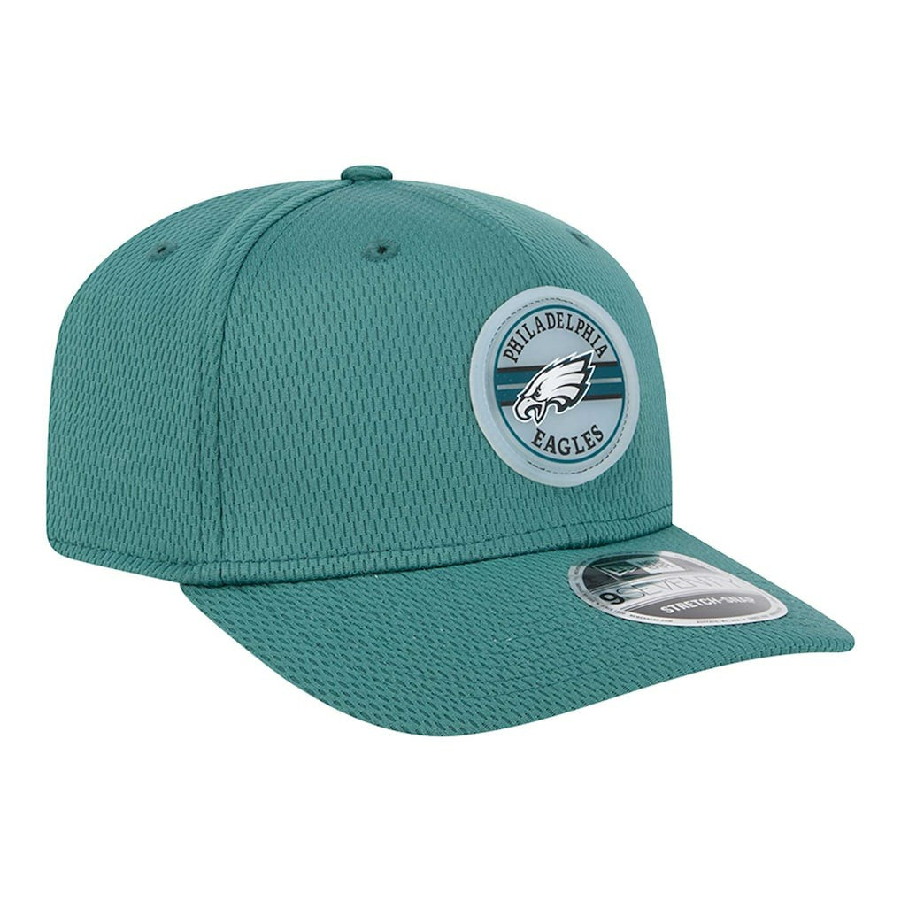 Philadelphia Eagles New Era Adventure Patched 9SEVENTY Stretch-Snap Adjustable Hat Midnight Green | NFL