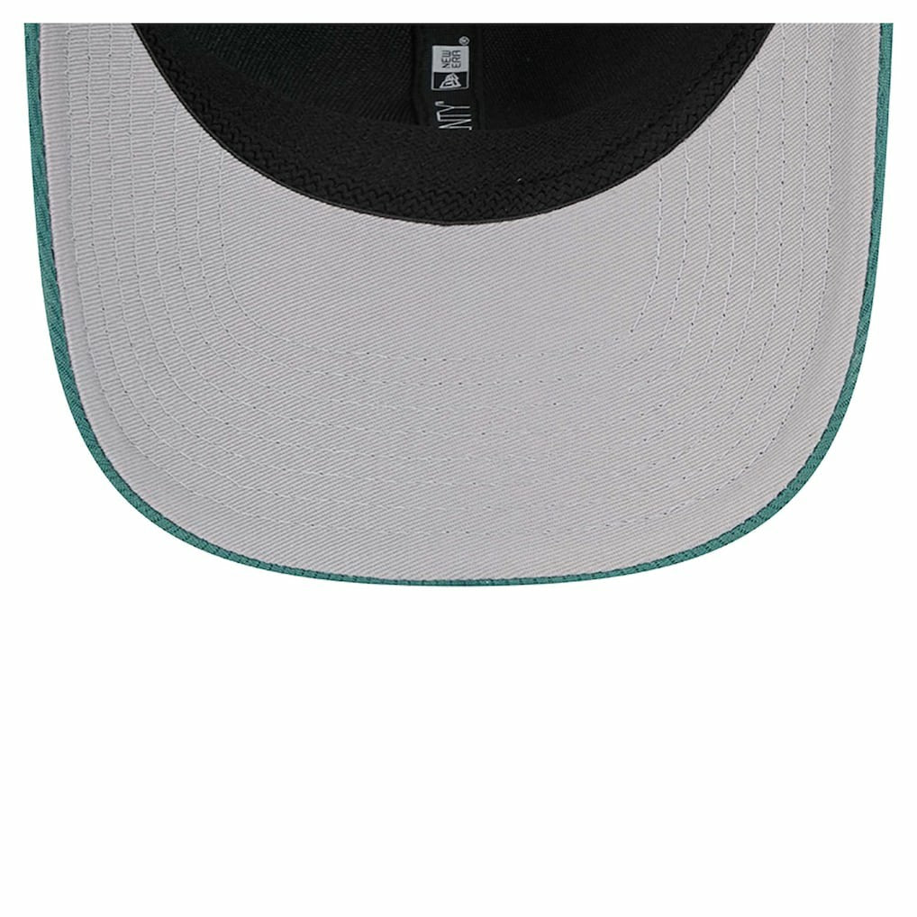 Philadelphia Eagles New Era Adventure Patched 9SEVENTY Stretch-Snap Adjustable Hat Midnight Green | NFL