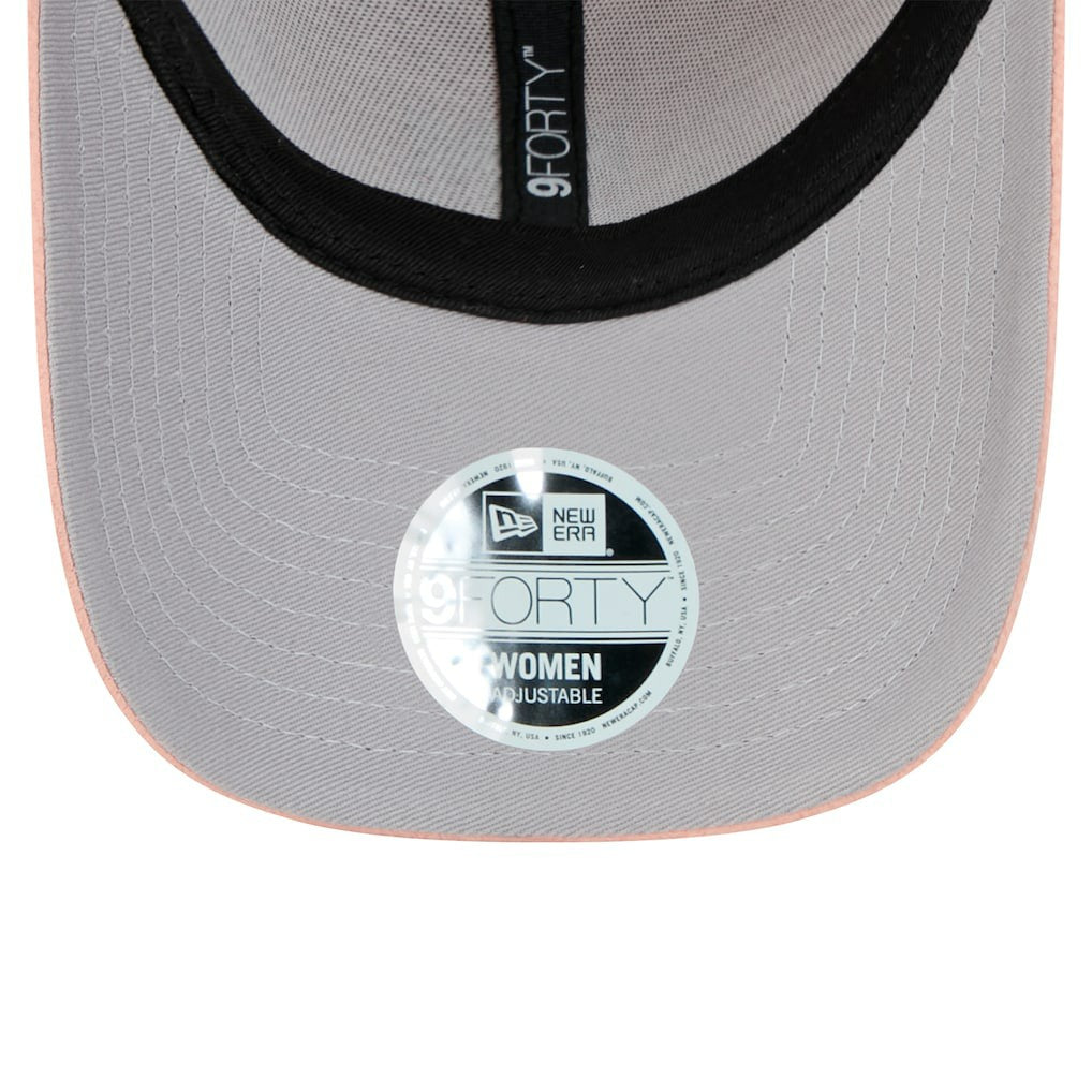 Cincinnati Bengals New Era Women's Cozy Sherpa 9FORTY Adjustable Hat Light Pink | NFL
