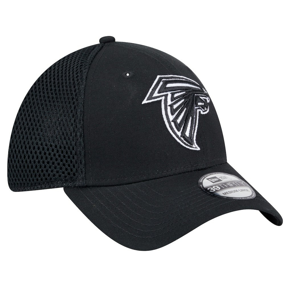 New Era Atlanta Falcons Black Main Neo 39THIRTY Flex Hat | NFL