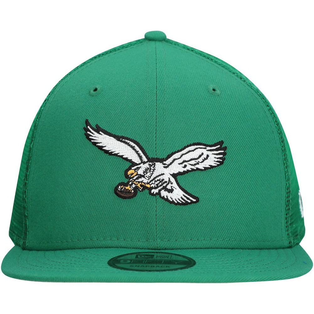 Philadelphia Eagles New Era Throwback Main Trucker 9FIFTY Snapback Hat Kelly Green | NFL