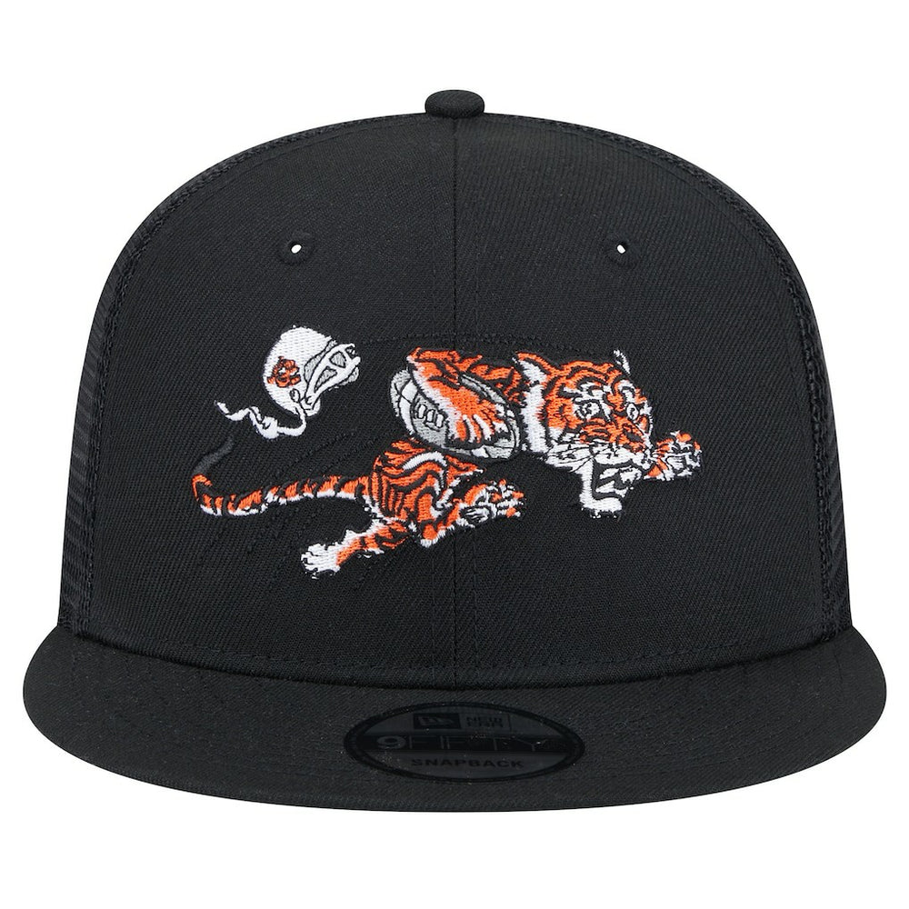 Cincinnati Bengals New Era Throwback Main Trucker 9FIFTY Snapback Hat Black | NFL
