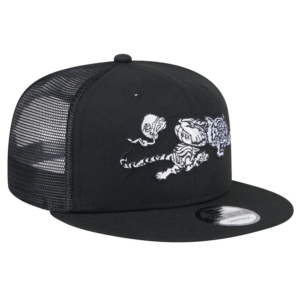 New Era Cincinnati Bengals Black Main Trucker 9FIFTY Snapback Hat | NFL