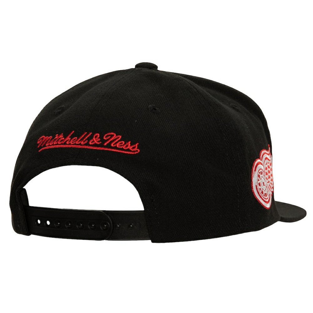 Detroit Red Wings Mitchell & Ness Retro Script Colorblock Snapback Hat - Black - NHL