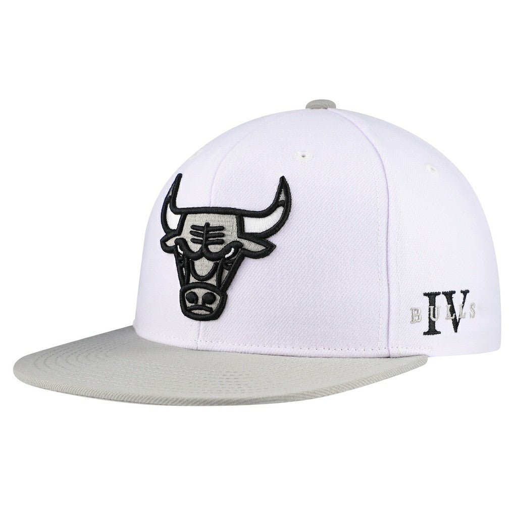 Chicago Bulls Core Snapback Hat White - NBA