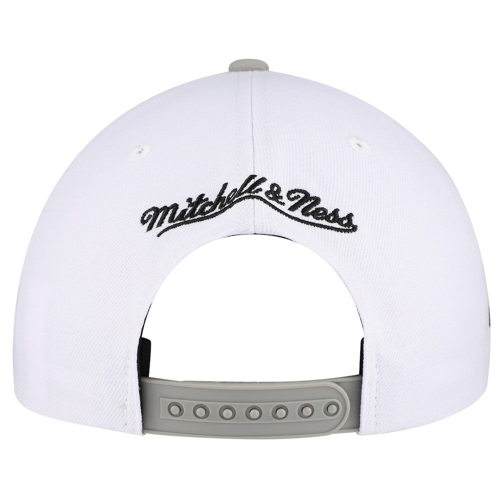 Chicago Bulls Core Snapback Hat White - NBA