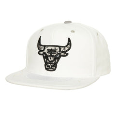 Chicago Bulls Day 4 Snapback Hat White - NBA