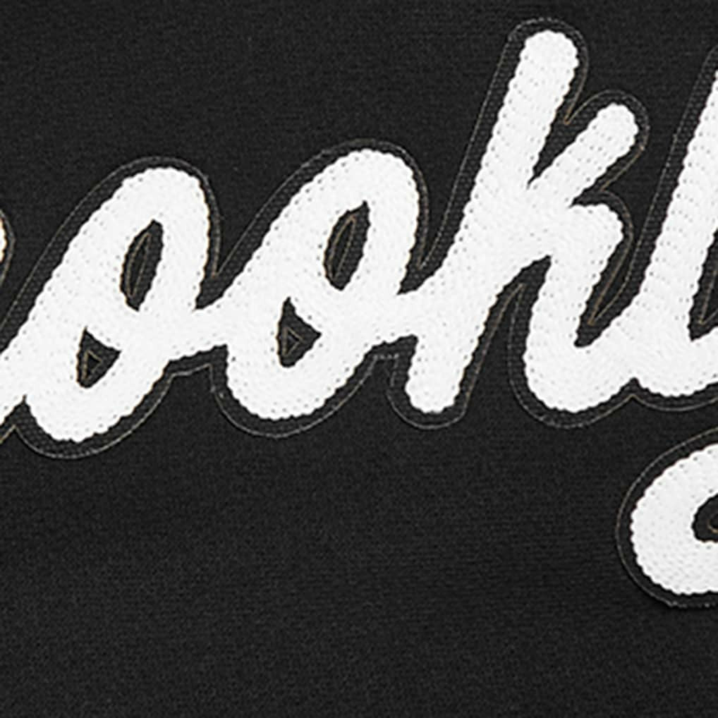 Brooklyn Nets Pro Standard Paint the City Drop Shoulder Sweatshirt Black - NBA