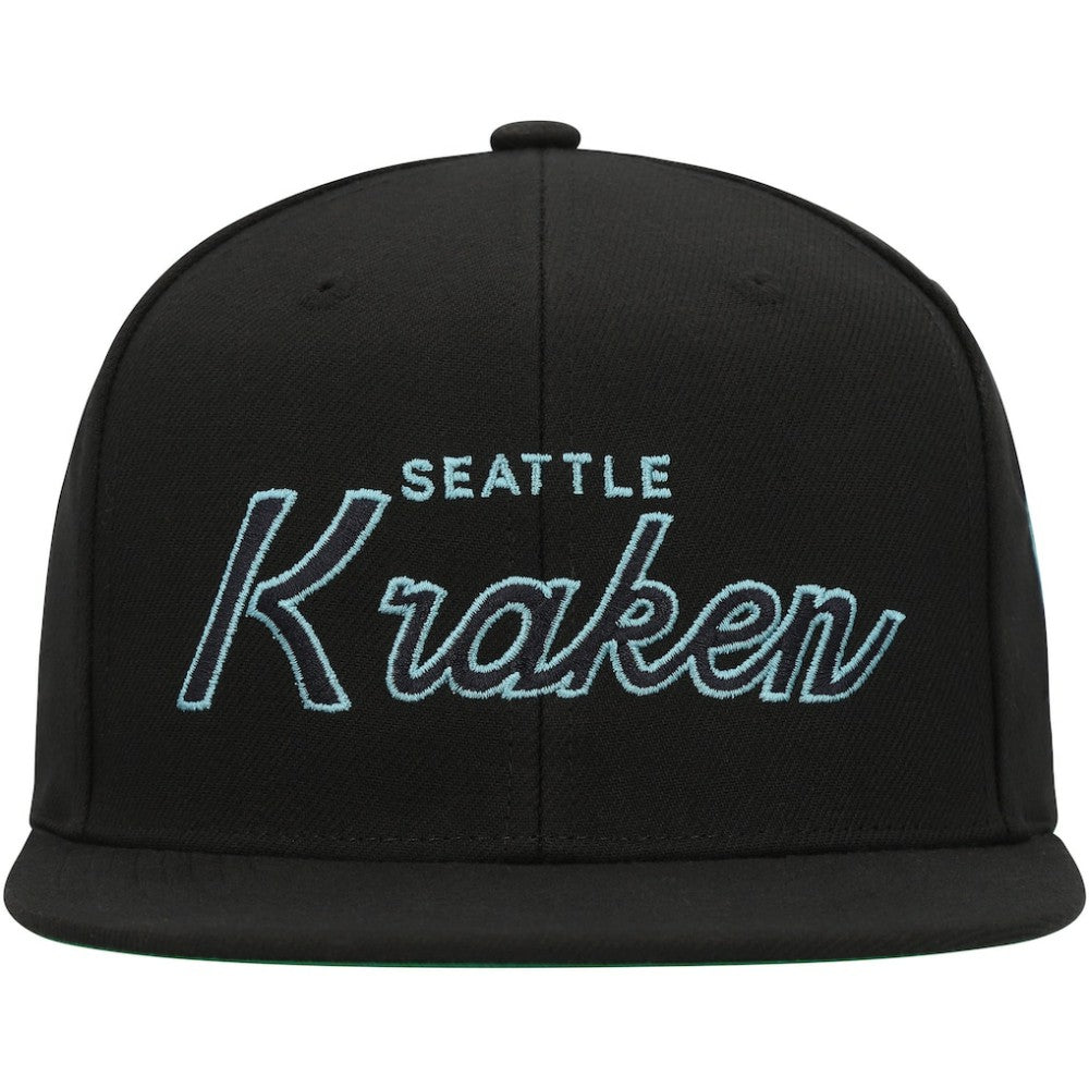 Seattle Kraken Mitchell & Ness Core Team Script 2.0 Snapback Hat - Black - NHL