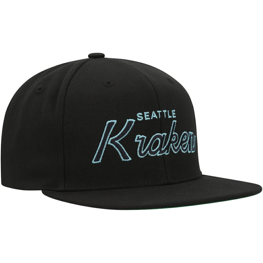 Seattle Kraken Mitchell & Ness Core Team Script 2.0 Snapback Hat - Black - NHL