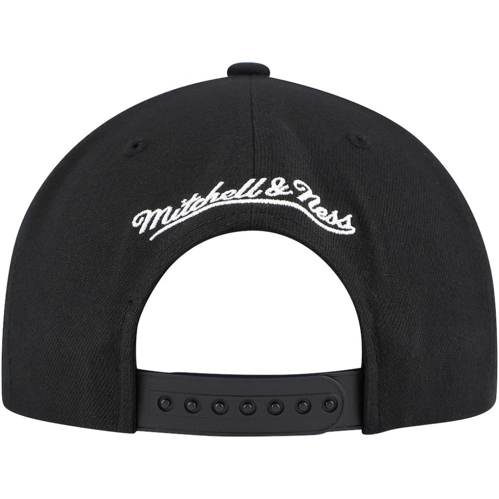 Toronto Maple Leafs Mitchell & Ness Core Team Script 2.0 Snapback Hat - Black - NHL