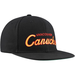 Vancouver Canucks Mitchell & Ness Core Team Script 2.0 Snapback Hat - Black - NHL