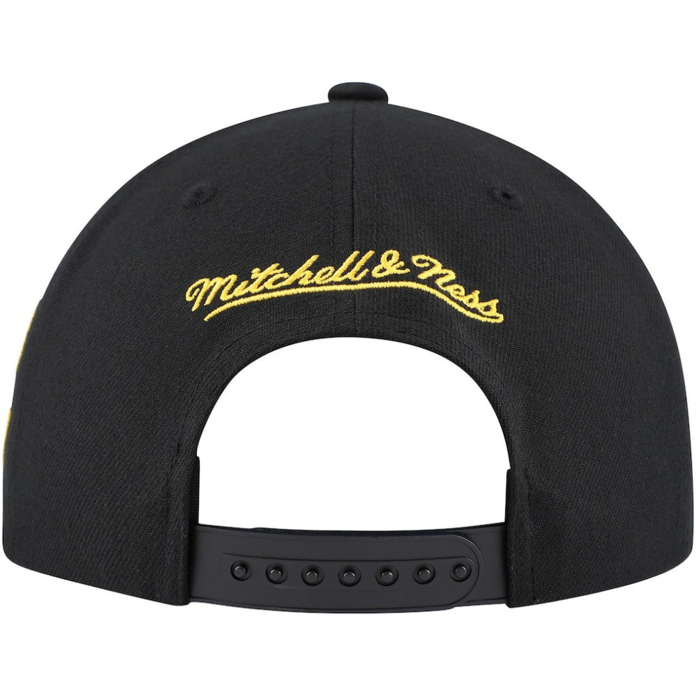Calgary Flames Mitchell & Ness Core Team Script 2.0 Snapback Hat - Black - NHL