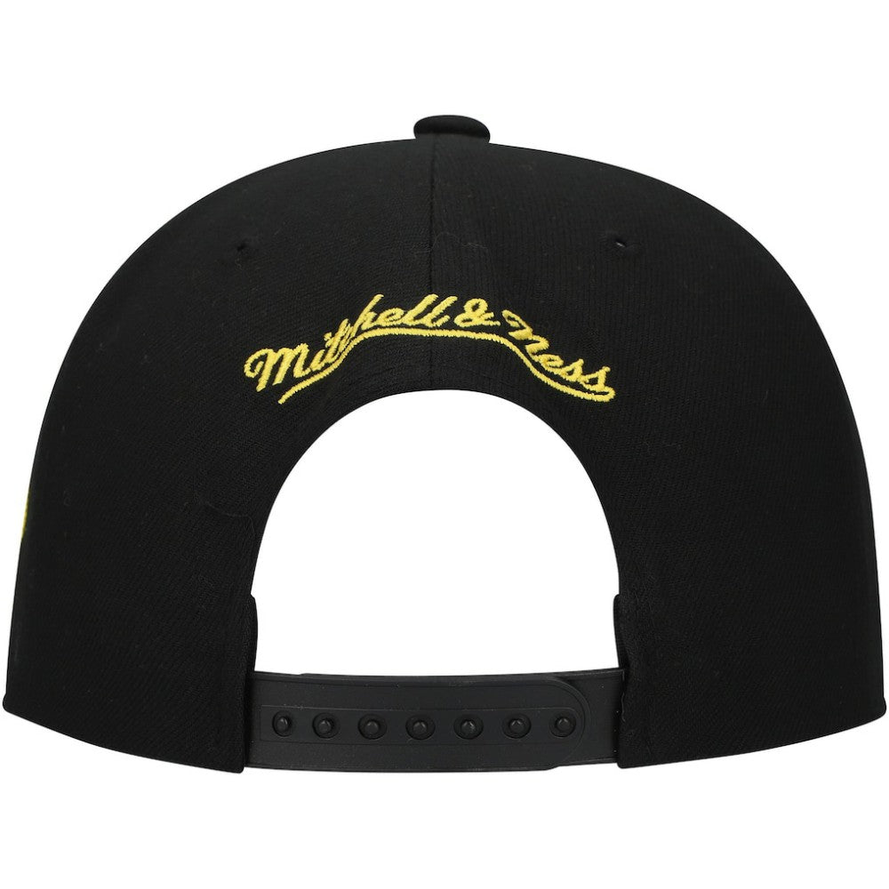 Boston Bruins Mitchell & Ness Core Team Script 2.0 Snapback Hat - Black - NHL