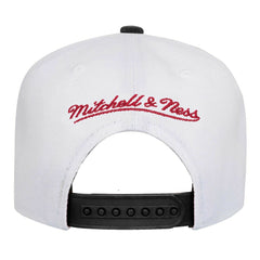 Chicago Bulls Youth Wave Runner Snapback Hat White - NBA