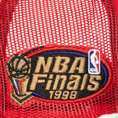 Chicago Bulls Roper Meshback Trucker Snapback Hat Red - NBA