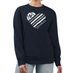 New York Yankees G-III 4Her by Carl Banks Women's Heart Logo Fleece Pullover Sweatshirt - MLB