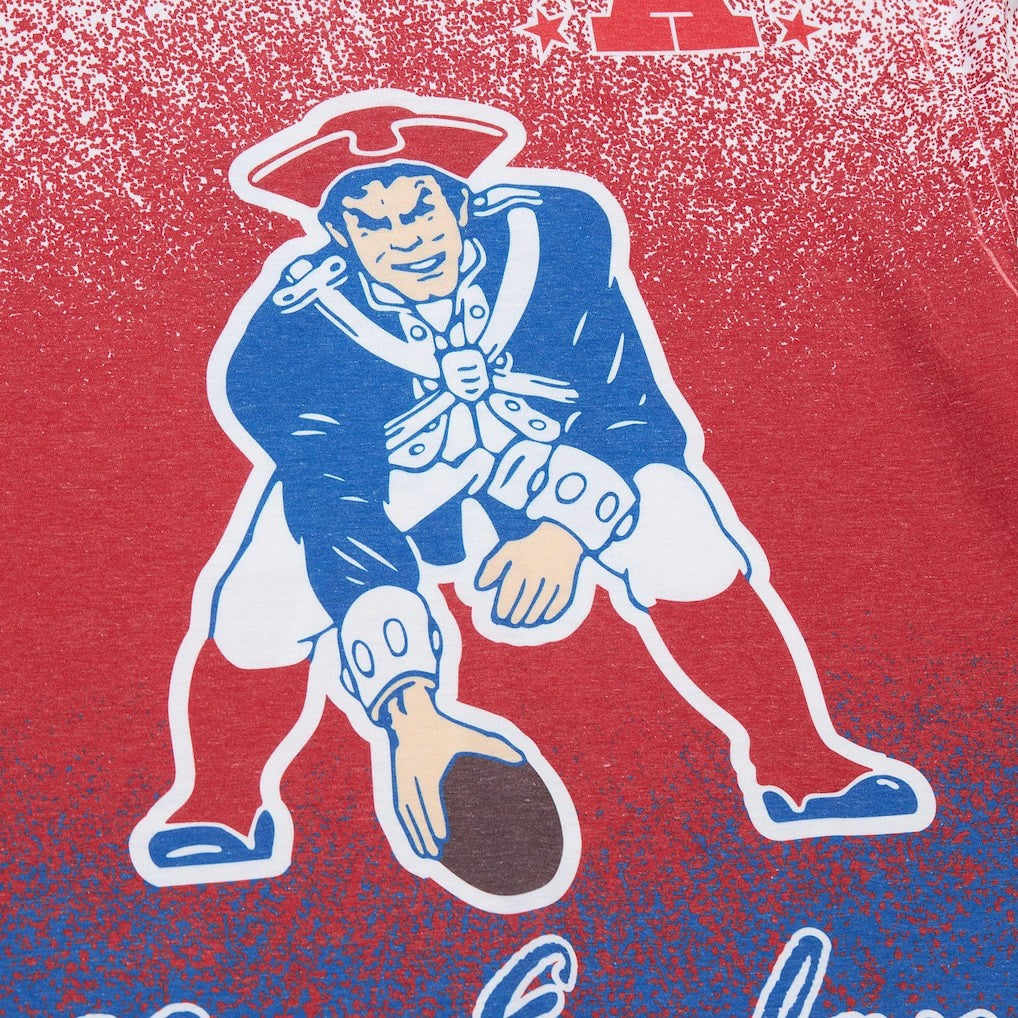 New England Patriots Team Burst Vintage Logo T-Shirt White | Mitchell & Ness