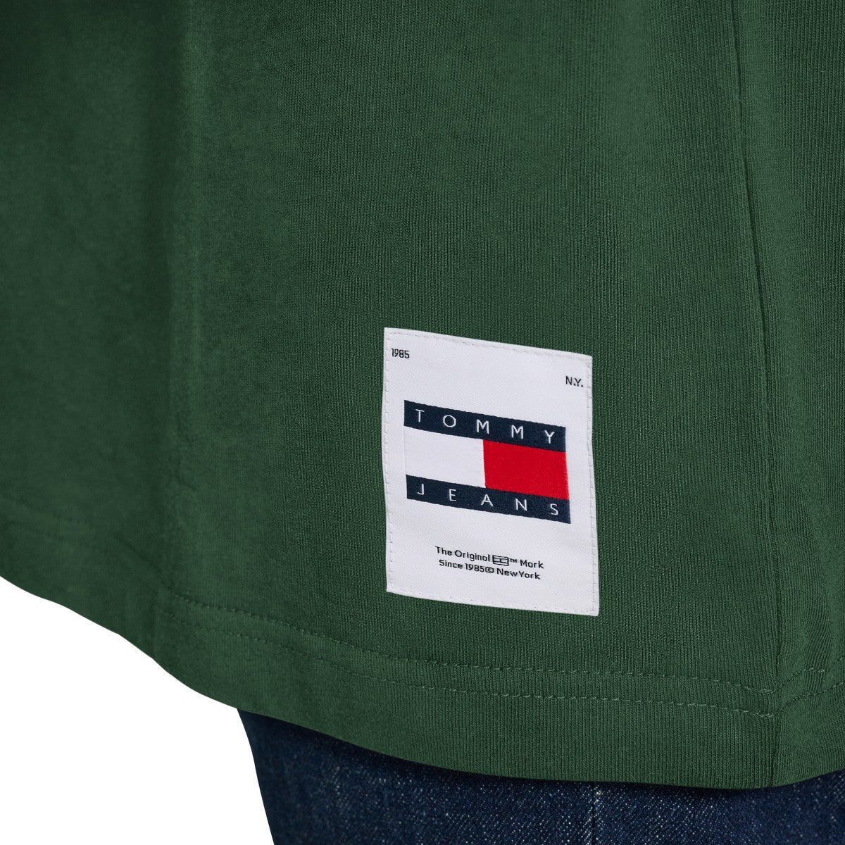 Milwaukee Bucks Tommy Jeans Noah Swish T-Shirt Hunter Green - NBA
