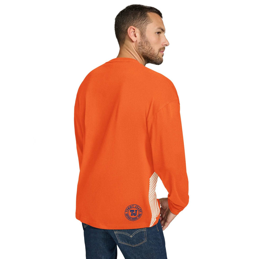 New York Knicks Tommy Jeans Lucas Long Sleeve T-Shirt Orange - NBA